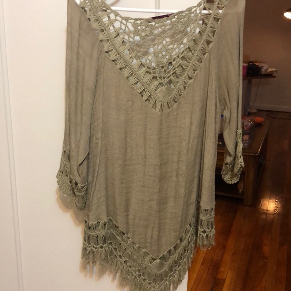 Shirt - Picture 2 of 3